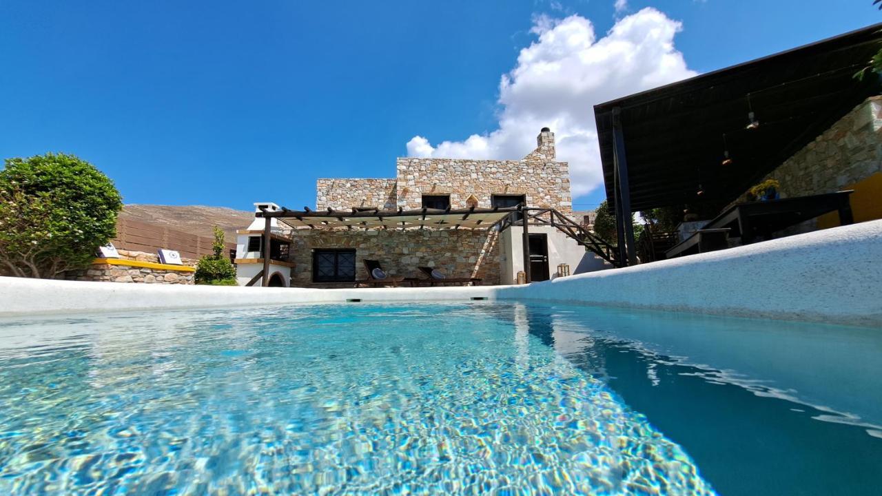 Villa Camellia Liaropá Exterior photo